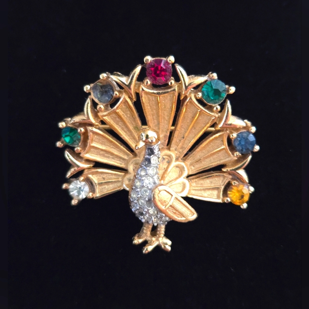 Crown Trifari Golden Peacock Brooch - Rainbow Gemstones - 60s 70s Rare Vintage